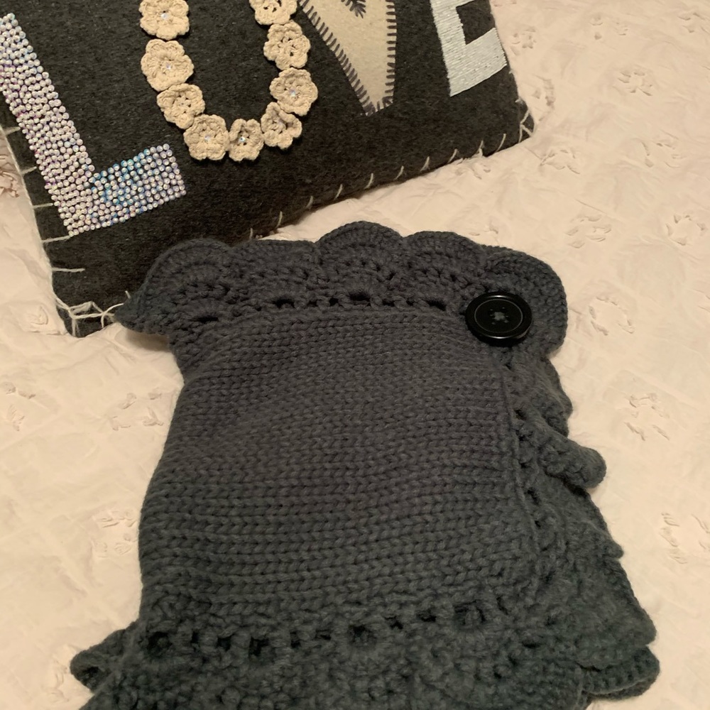 Nick and Mo Scarf